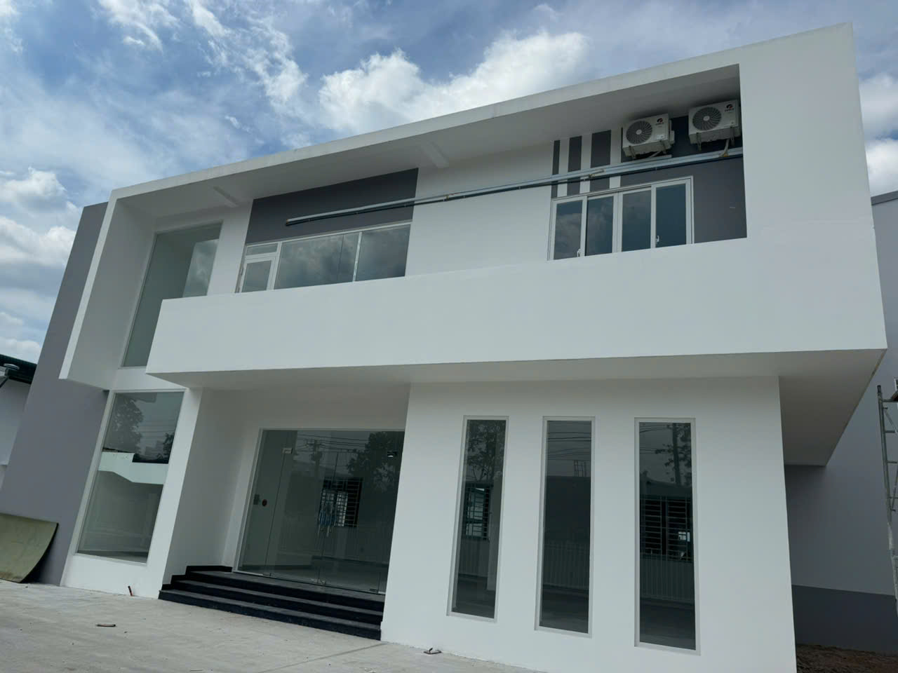 Dịch vụ sữa chữa lắp đặt điện lạnh tại bình dương